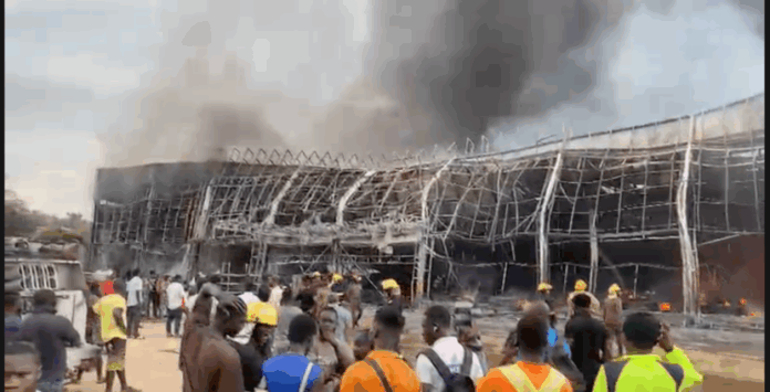Fire guts China City Mall in Kumasi; destroys goods and building