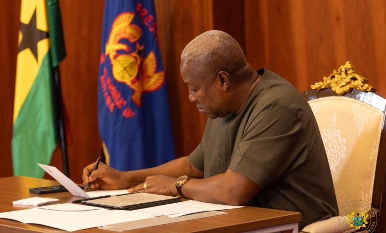 Constitutional Review Committee to submit report to Mahama on Monday