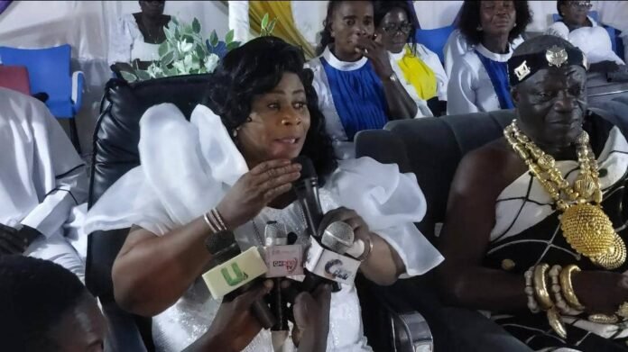 Prophetess warns politicians against taking percentages from road contractors